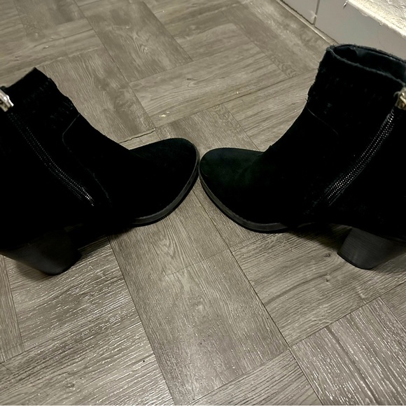 Jessica Simpson Chassie Black Suede Block Heel Booties - Picture 11 of 14